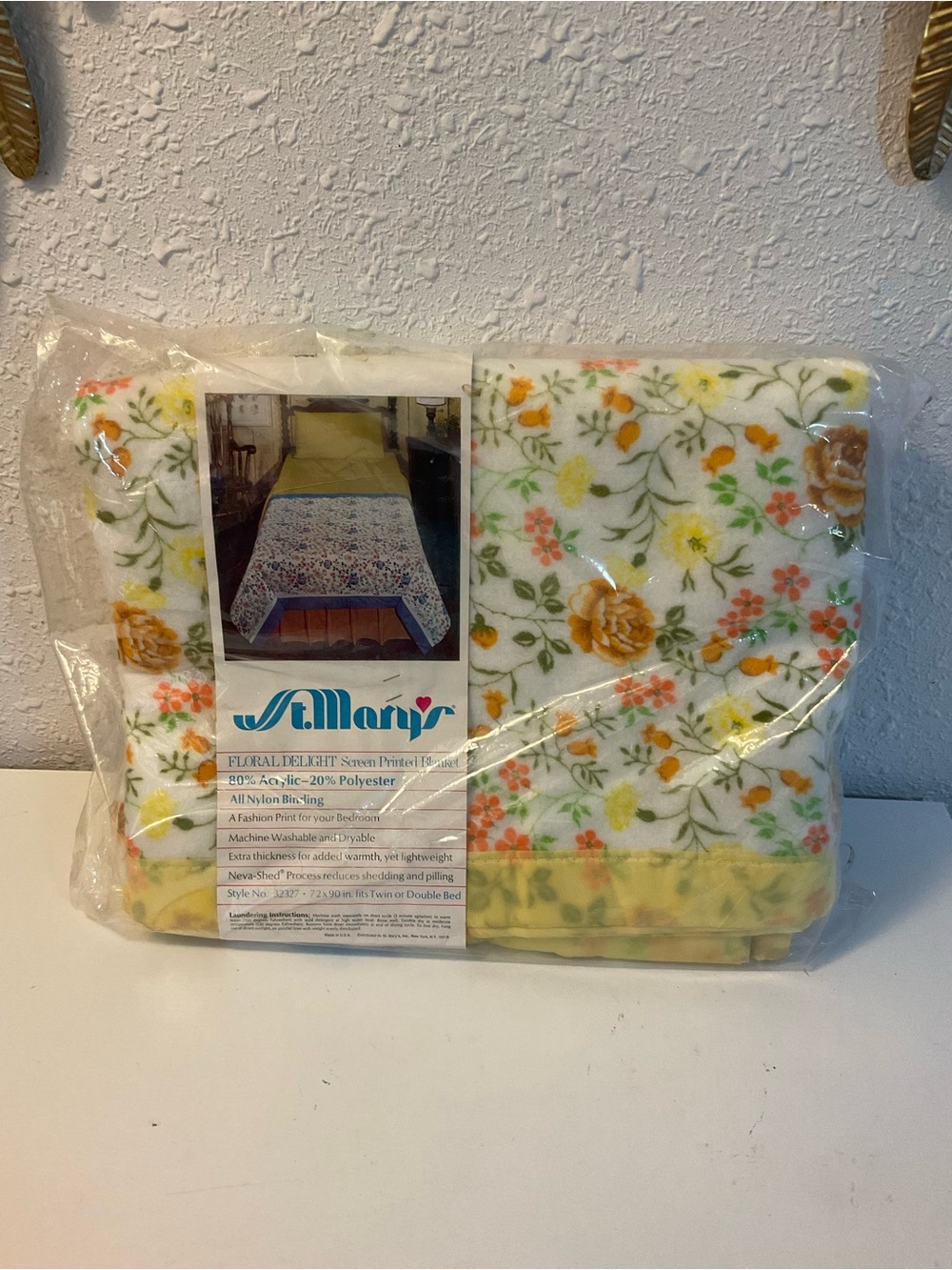 VINTAGE SATIN EDGED BLANKET SHABBY CHIC